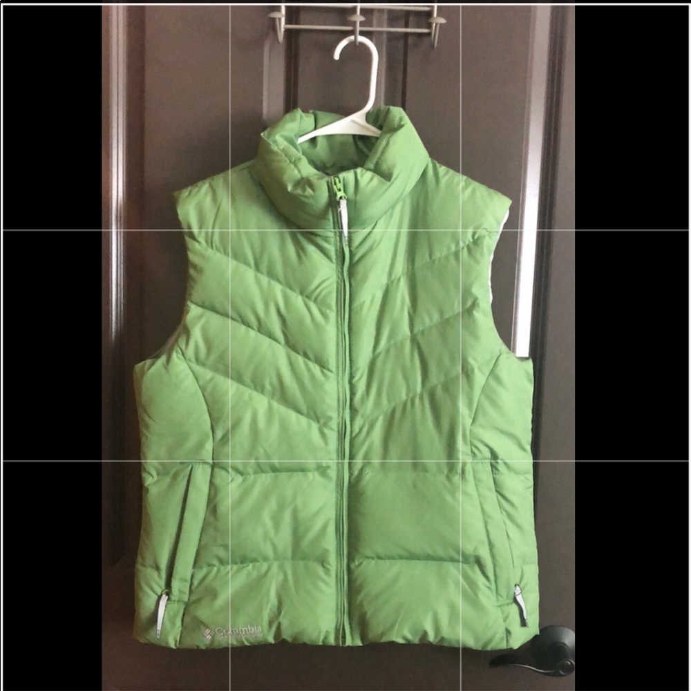 Columbia Down Puffy Vest - Size Large - Green